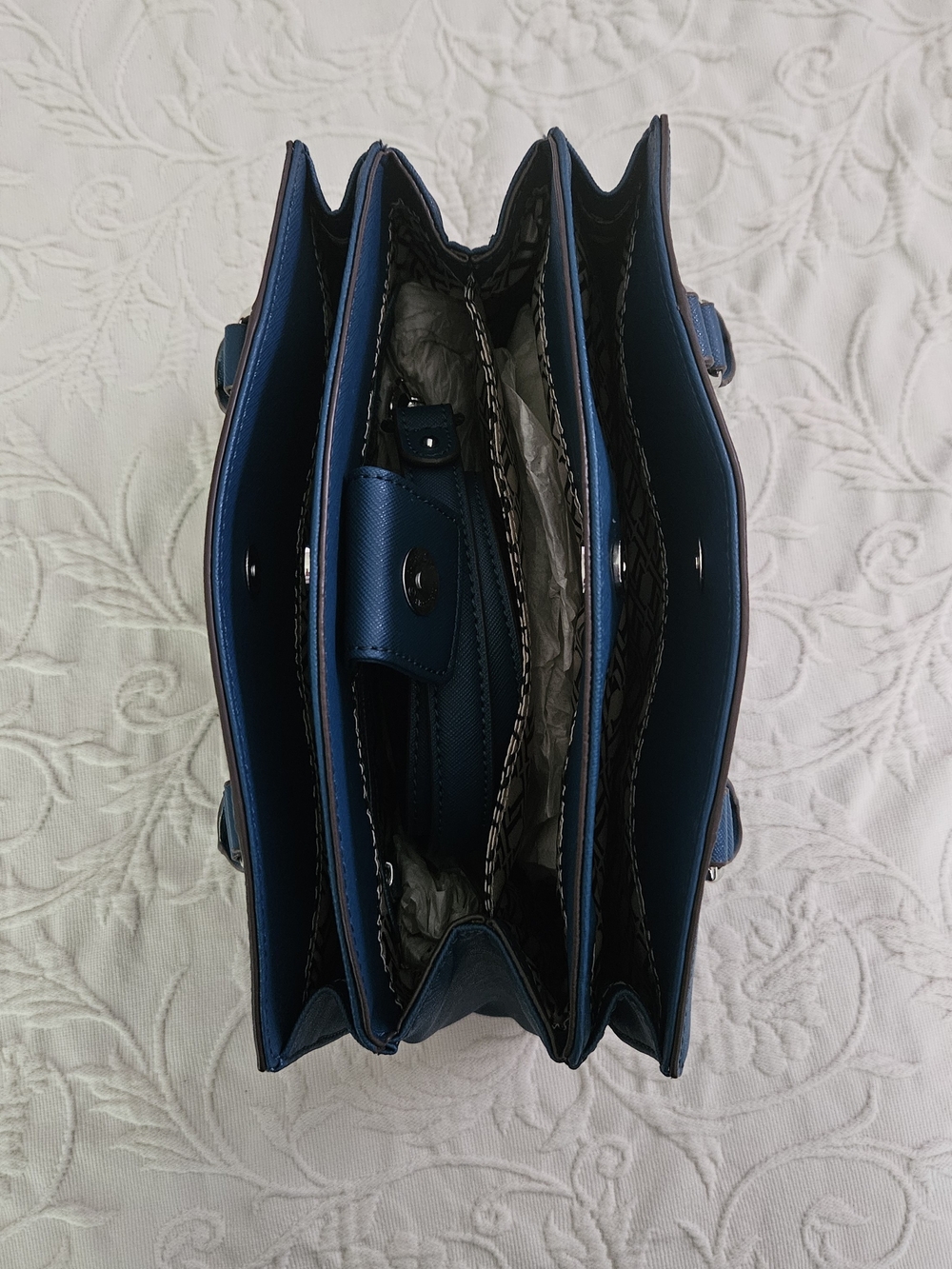 Tignanello Hand Bag- Blue - Picture 7 of 13